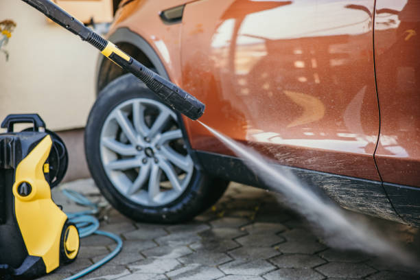Best Garage Pressure Washing  in Carnation, WA